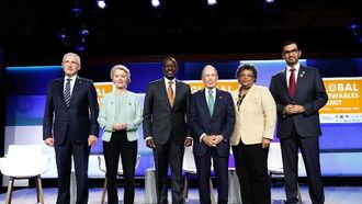 سلطان الجابر يدعو إلى التحرك بشأن اتفاقية الإمارات