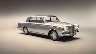 أقدم سيارة بنتلي T-Series في العالم تعود إلى كرو