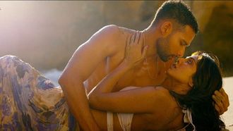 'Saathiya' Chemistry Wins Hearts