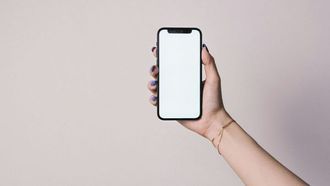 Apple Launches New IPhone Gaming App