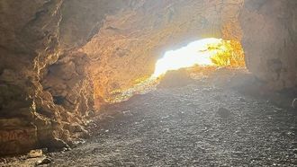 اكتشف الكهوف والمغارات في الحدود الشمالية