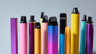 تحذير صحي لمستخدمي السجائر الإلكترونية