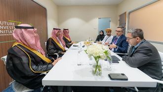 Minister Explores Opportunities With Global Firms