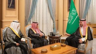 أمير المدينة المنورة يلتقي رئيس هيئة السياحة العربية