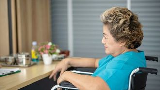 الشعور بالوحدة مرتبط بارتفاع خطر الإصابة بالخرف