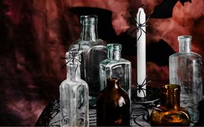 Inexpensive DIY Ways To Decorate For Halloween