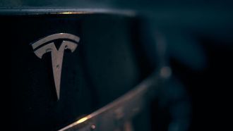 تزايد الترقب لكشف شركة تسلا عن سيارة أجرة روبوتية