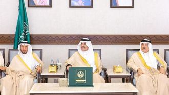 دعم الأيتام: تسليم 55 سيارة