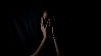 الوقاية من التهاب الأذن الوسطى أثناء نزلات البرد: نصائح الخبراء