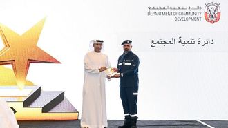 تكريم الفائزين بجائزة الدفاع المدني في أبوظبي