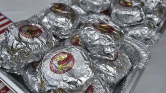 مخاطر استخدام ورق الألمنيوم لتخزين الأطعمة