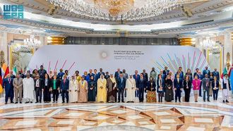 وزير يناقش تحديات مقاومة مضادات الميكروبات