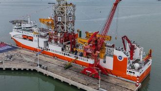 Mengxiang: China's New Deep-Ocean Drilling Vessel
