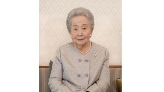 الأميرة ميكاسا: حياة من الصمود