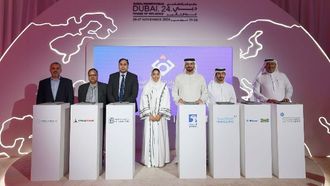 القطاع الخاص في الإمارات يتبنى مبادرات التوازن بين الجنسين