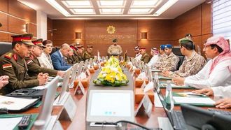 وزير الدفاع العراقي يزور التحالف الاسلامي