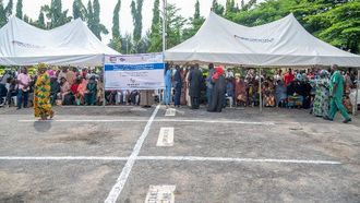 نور دبي تختتم معسكر رعاية العيون في نيجيريا