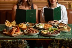 Discover Oche Fountain Views: A Unique Dining Experience