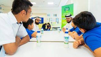 اكتفاء توفر الغذاء العضوي الآمن للمدارس