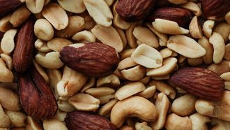 Reduce Dementia Risk By Eating Nuts