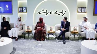 الرئيس التنفيذي لتيك توك يناقش الإعلام في نادي دبي للصحافة