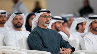 مناقشة طموحات الإمارات لتحقيق القدرة التنافسية العالمية