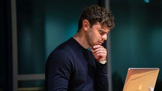 Understanding The Risks Of Prolonged Sitting