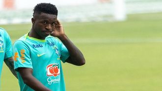 فينيسيوس جونيور يهدر ركلة جزاء في تعادل البرازيل