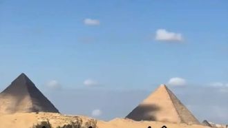 البقع السوداء في أهرامات الجيزة يشرحها الخبراء