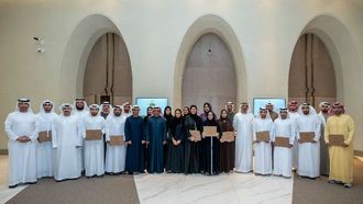 الإمارات تحتفل بتخريج الدفعة الأولى من برنامج القيادات الإعلامية