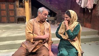 Khedekar Recites Poem From Hind: 1957