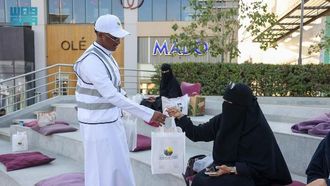 توزيع 1000 شتلة بمناسبة يوم التطوع