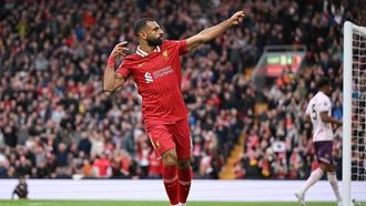 موقف ليفربول المثير للجدل من عقد صلاح