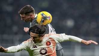 ميلان وروما يتعادلان