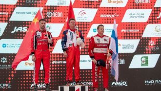 أندرسون يحقق أفضل زمن في جائزة الشارقة الكبرى