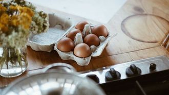 مقارنة غذائية بين البيض المسلوق والمخفوق