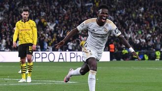 فينيسيوس يحصد جائزتين جديدتين في قطر