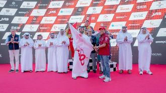 تتويج الفائزين ببطولة العالم للزوارق السريعة