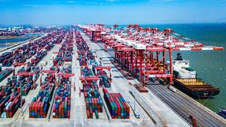 حجم التجارة الخارجية للصين سيصل إلى مستوى قياسي في عام 2024