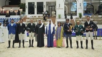 تتويج الفائزين بكأس فاطمة بنت مبارك