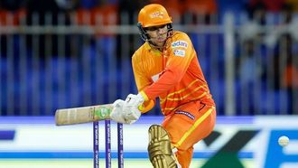 Gulf Giants Triumph Over Dubai Capitals