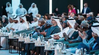 خالد بن محمد في قمة أسبوع الاستدامة