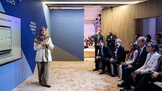 حكومة الإمارات تسلط الضوء على الحوكمة الذكية في دافوس