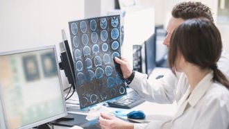 اختبار جديد يكشف مبكرا عن مرض الزهايمر