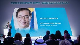 قادة الذكاء الاصطناعي يناقشون التأثير المجتمعي المستقبلي