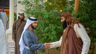 زايد بن حمد يلتقي وفداً ليبياً في مجال الصيد بالصقور