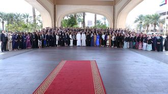 Mohammed Bin Rashid Attends Leadership Graduation Ceremony