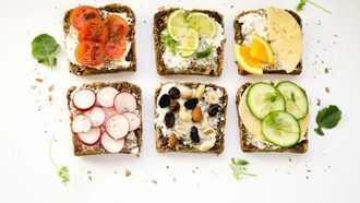 تعزيز صحة الأمعاء من خلال تناول الأطعمة الاستراتيجية