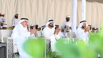 نهيان بن زايد يختتم منافسات الرماية السنوية