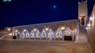 إحياء مسجد الرميلة على الطراز النجدي